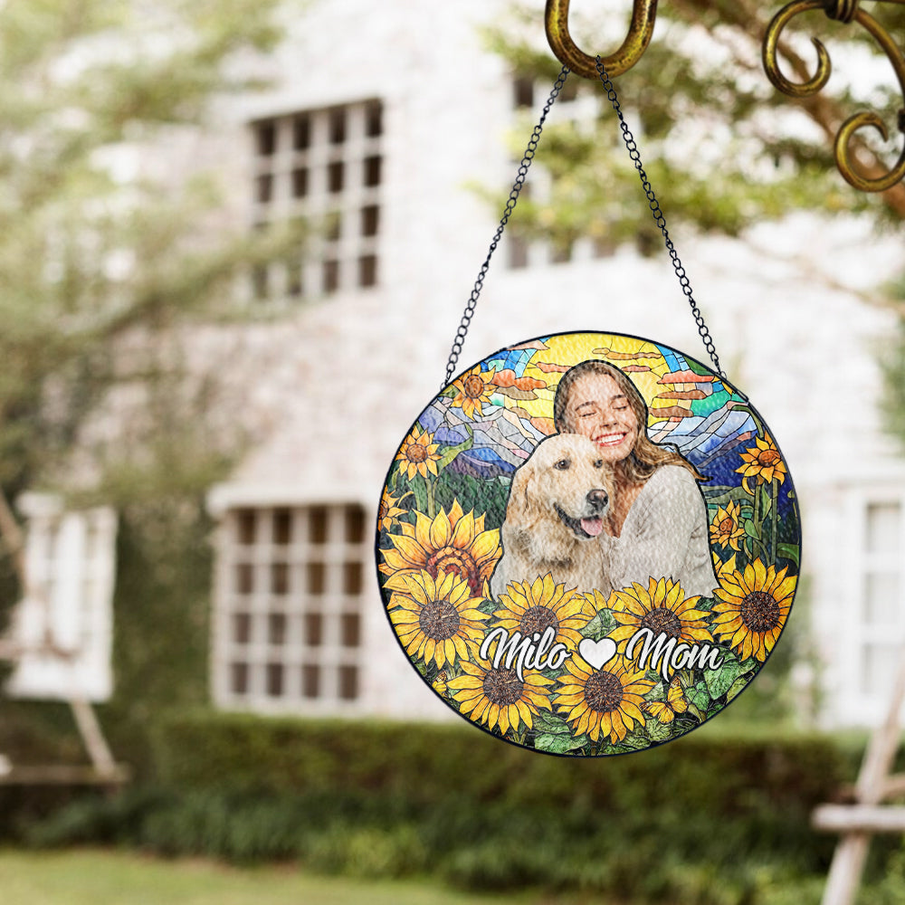 Custom Glass Suncatcher Featuring Pet and Owner β A Personalized Sunlit Tribute for Remembering a Beloved Furry Companion (Sun-68)