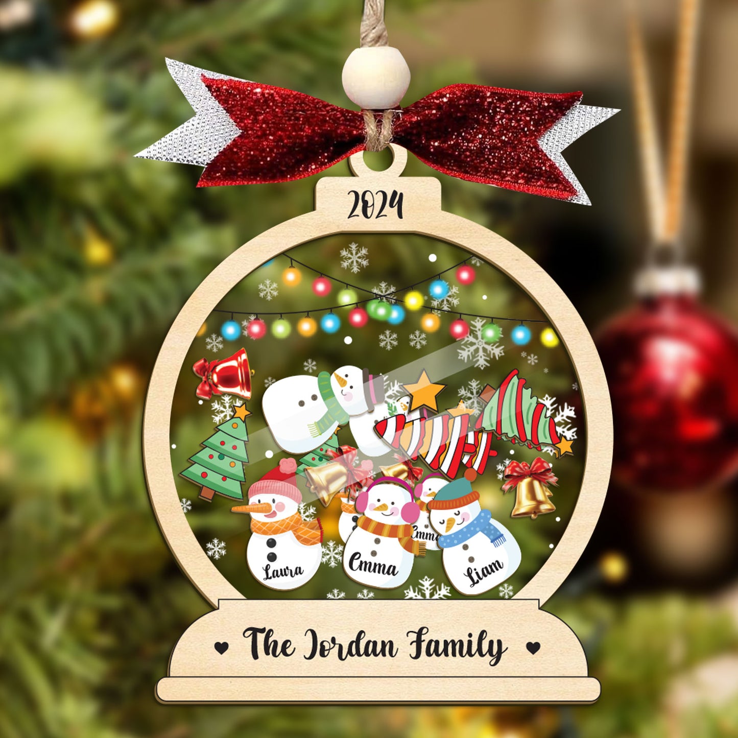 Personalized Family Christmas Ornaments 2024, Custom Family of Names Member Snowman Hat Scarf in Snow Globe 4D Plastic Shaker Ornaments, Christmas Decorations Gifts for Family Mom Dad Grandma