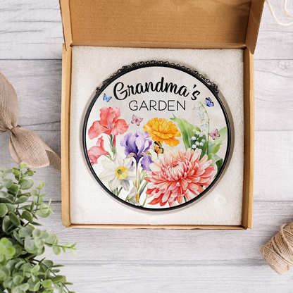 Grandmother’s Birth Flower Window Art – Custom Stained Glass Suncatcher for Garden and Family Lovers (Sun-45)