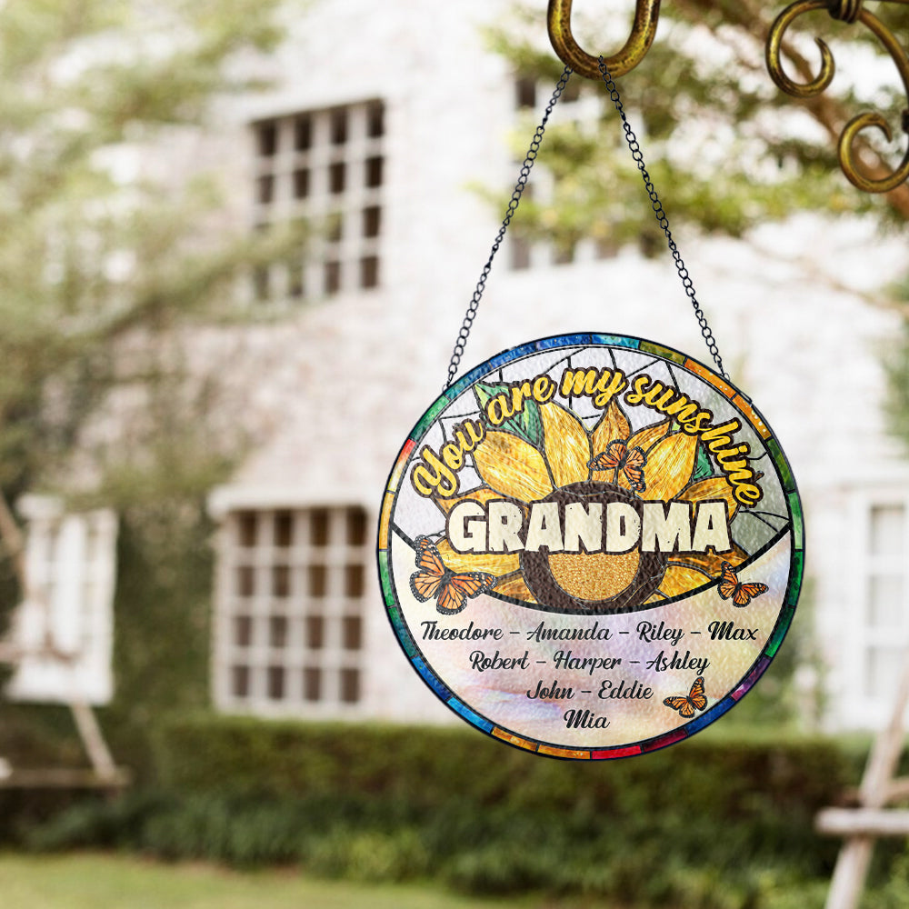 Personalized "You Are My Sunshine" Glass Suncatcher Ornament for Mom, Customizable Sunflower Suncatcher (Sun-26)