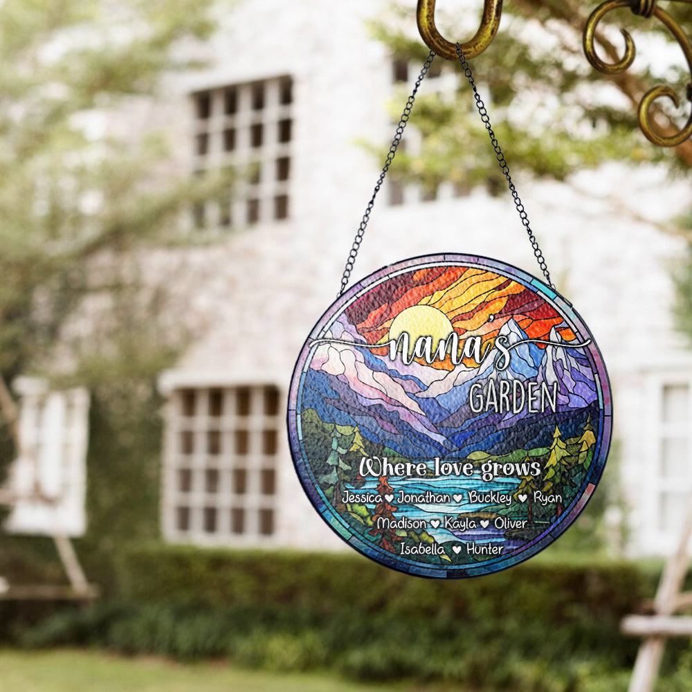 Custom Floral Glass Suncatcher – A Heartfelt Gift for Nana, Grandma, or Mom, Perfect for Mother’s Day or Any Special Occasion (Sun-29)