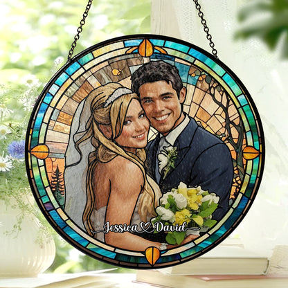 Handcrafted Personalized Stained Glass Suncatcher Featuring a Custom Couple’s Portrait for Home Décor and Meaningful Gifts (Sun-09)