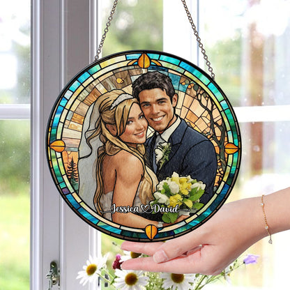 Handcrafted Personalized Stained Glass Suncatcher Featuring a Custom Couple’s Portrait for Home Décor and Meaningful Gifts (Sun-09)