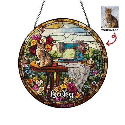 Personalized Stained Glass Suncatcher with Custom Cat Portrait – A Unique and Beautiful Decoration for Cat Lovers (Sun-13)