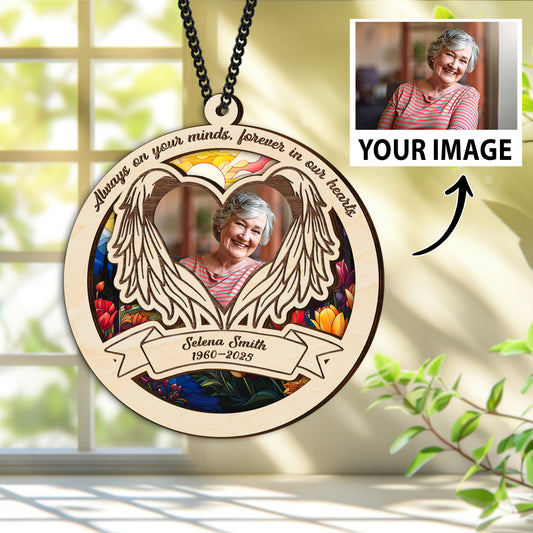 Personalized Memorial Ornament with Photo, Angel Wings & Name Hanging Suncatcher – Custom Sympathy Gift for Loss of Loved One, Mom, Dad, or Friend (Sun-123)