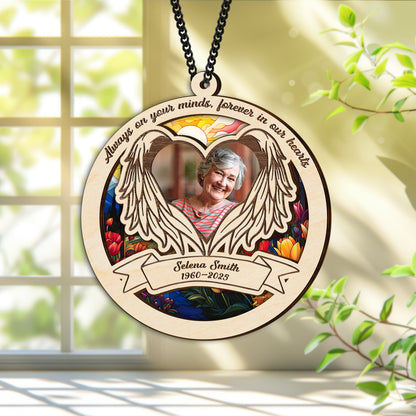 Personalized Memorial Ornament with Photo, Angel Wings & Name Hanging Suncatcher – Custom Sympathy Gift for Loss of Loved One, Mom, Dad, or Friend (Sun-123)