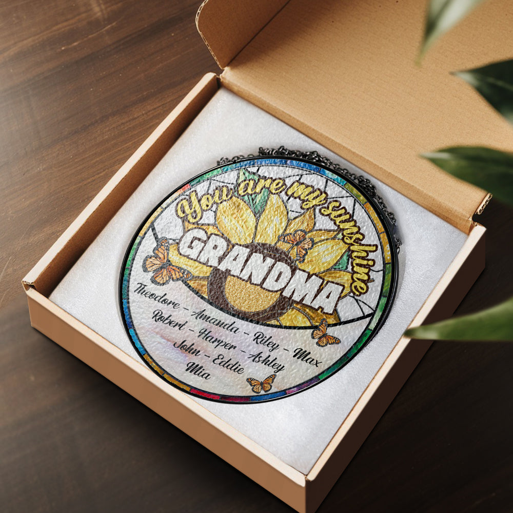 Personalized "You Are My Sunshine" Glass Suncatcher Ornament for Mom, Customizable Sunflower Suncatcher (Sun-26)