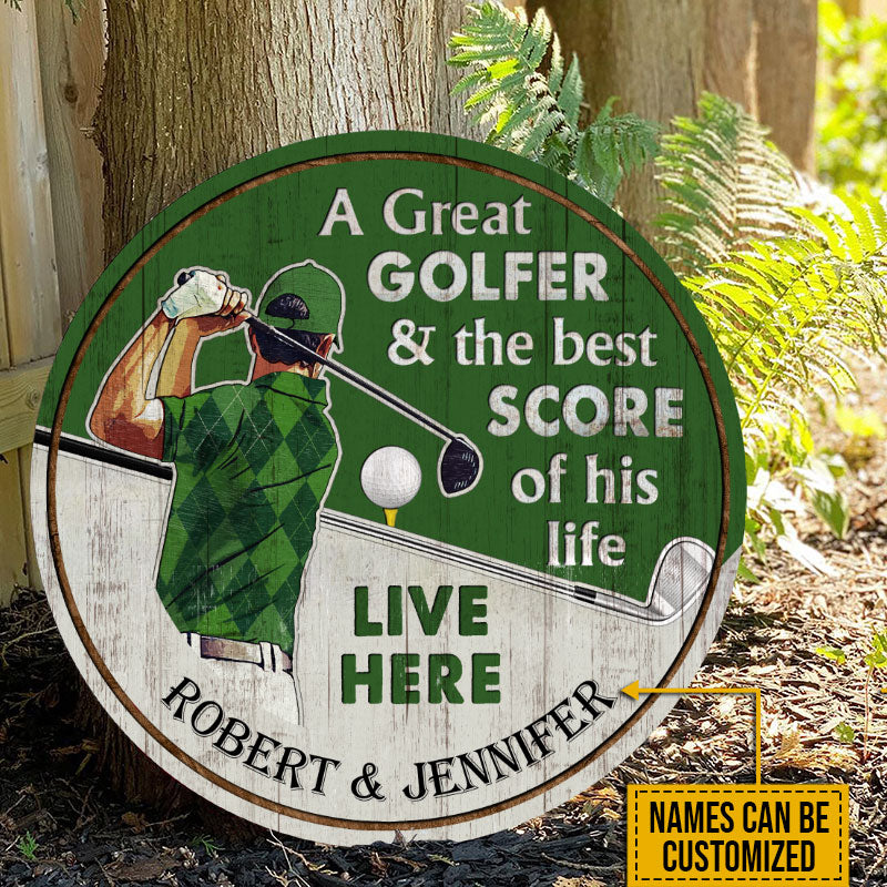 Personalized Golf Green Couple Golfer Best Score Live Customized Wood Circle Sign