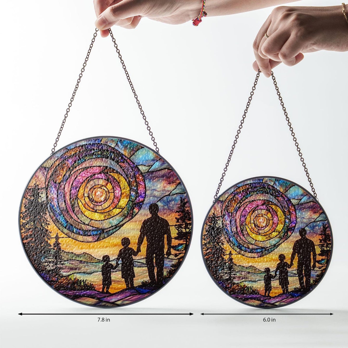 Dad and Kids Sunset Spiral Glass Suncatcher, Handmade Father’s Day Gift, Sentimental Keepsake from Children, Unique Gift for Him, Family Love Decor (Sun-148)